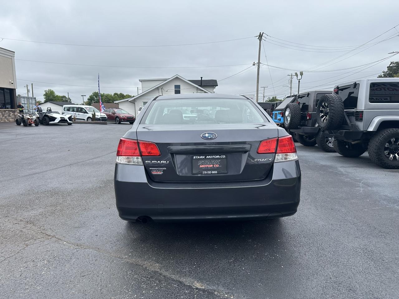 Subaru Legacy 4dr Sdn H4 Auto 2.5i 2010