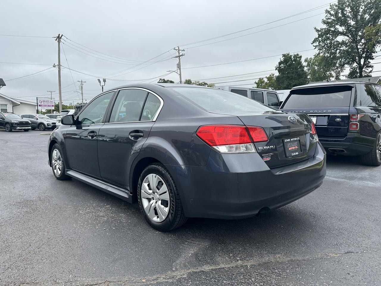 Subaru Legacy 4dr Sdn H4 Auto 2.5i 2010