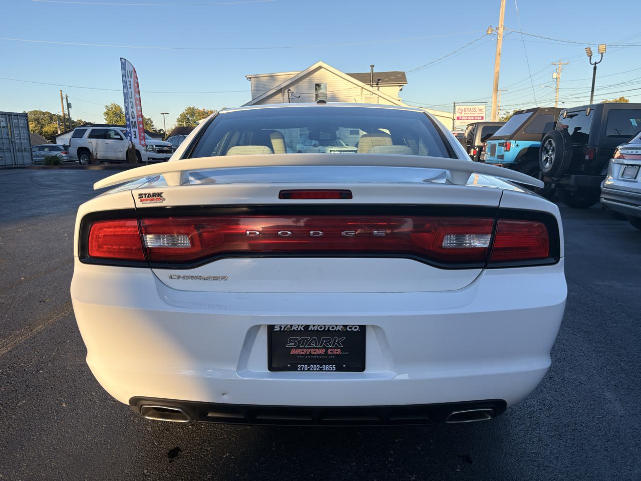 Dodge Charger 4dr Sdn SXT RWD 2012