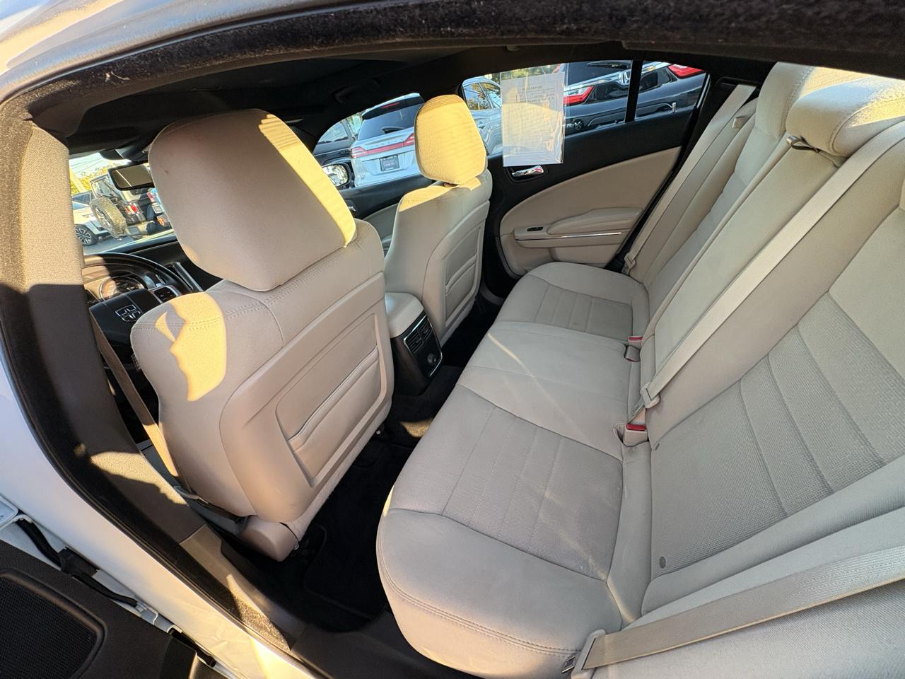 Dodge Charger 4dr Sdn SXT RWD 2012