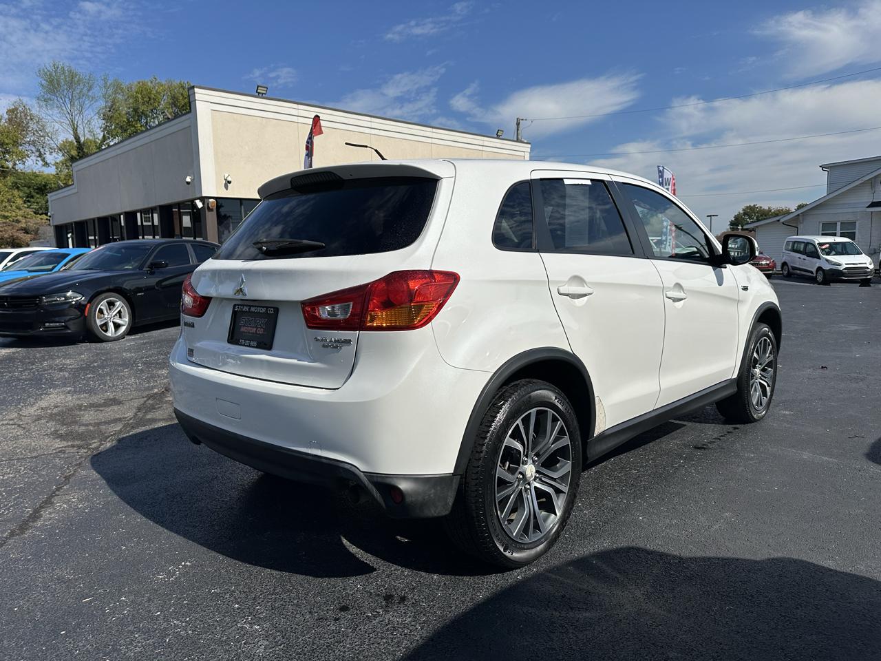 Mitsubishi Outlander Sport 2WD 4dr CVT 2.0 ES 2016