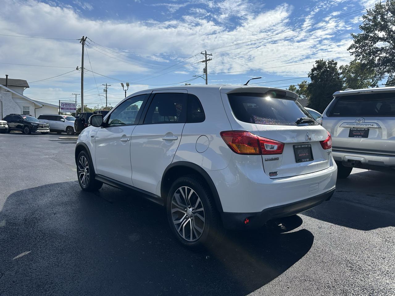 Mitsubishi Outlander Sport 2WD 4dr CVT 2.0 ES 2016