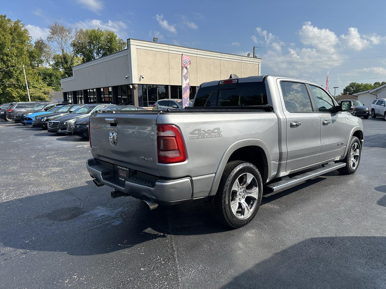 RAM 1500 Laramie 4x4 Crew Cab 5'7" Box 2019