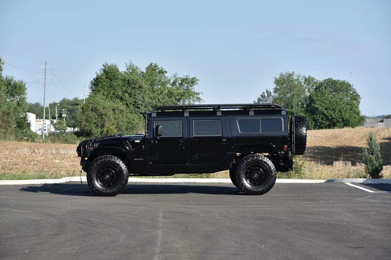 AM General Hummer 4-Passenger Wgn Enclosed 1996