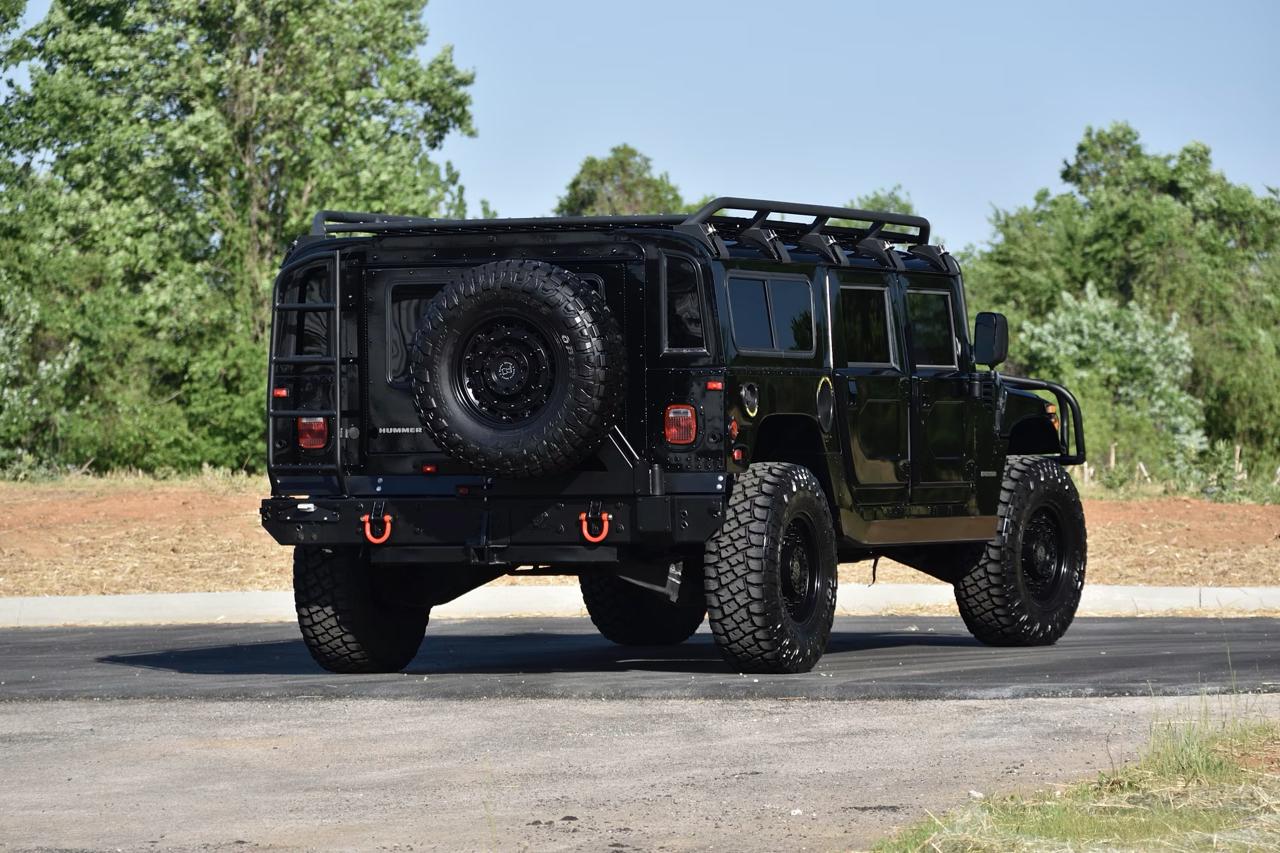 AM General Hummer 4-Passenger Wgn Enclosed 1996
