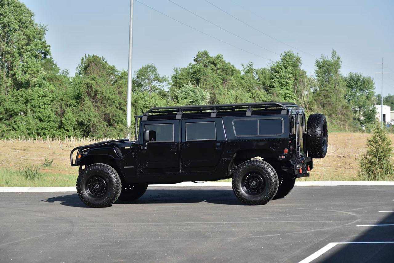AM General Hummer 4-Passenger Wgn Enclosed 1996