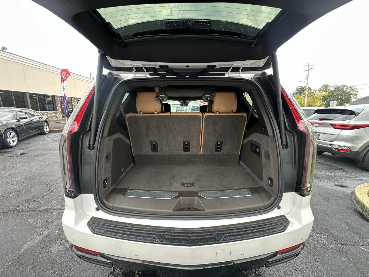 Cadillac Escalade 4WD 4dr Sport 2021