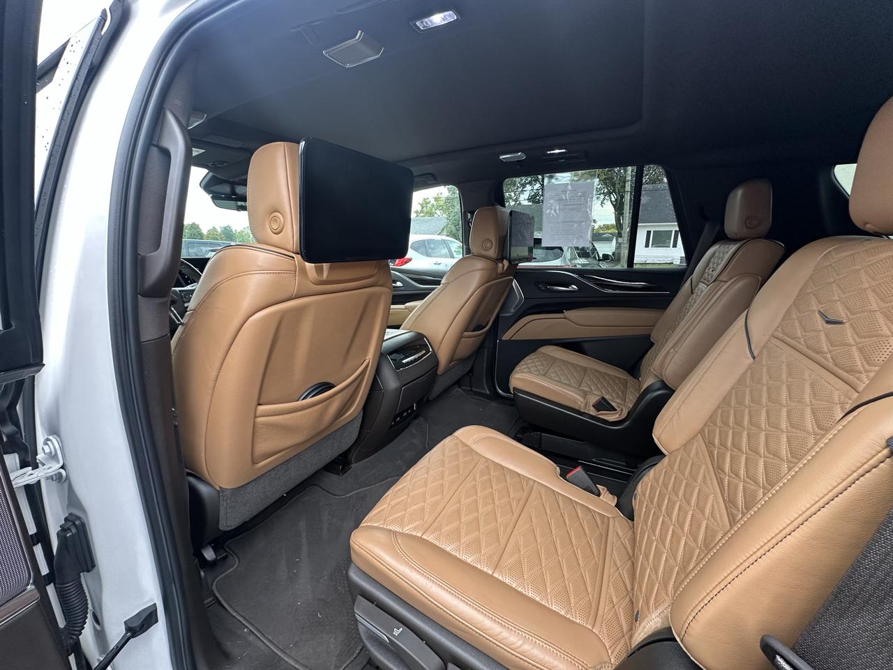 Cadillac Escalade 4WD 4dr Sport 2021