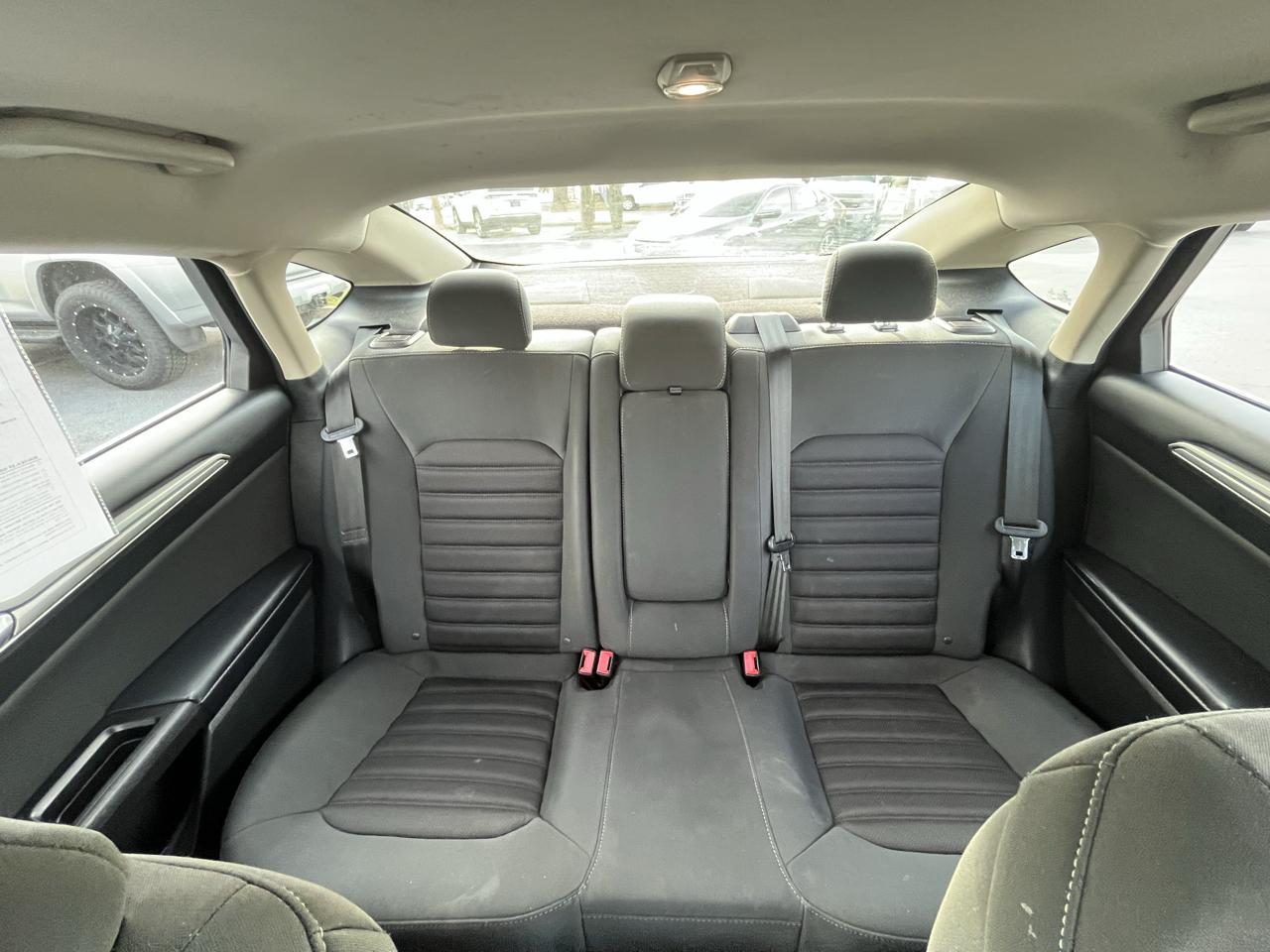 Ford Fusion SE FWD 2017