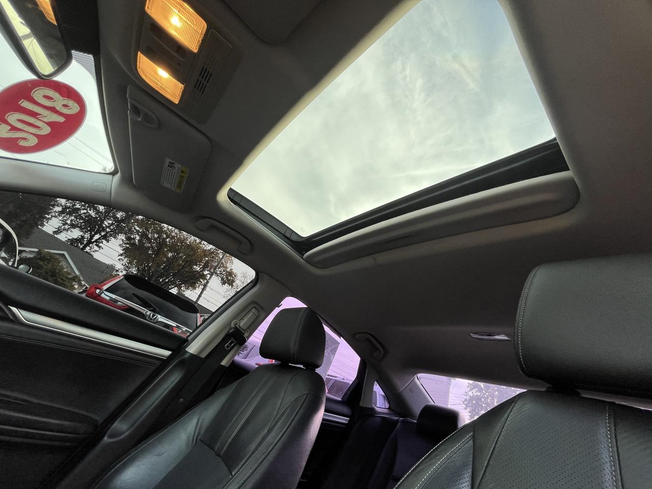 Honda Civic Sedan Touring CVT 2018