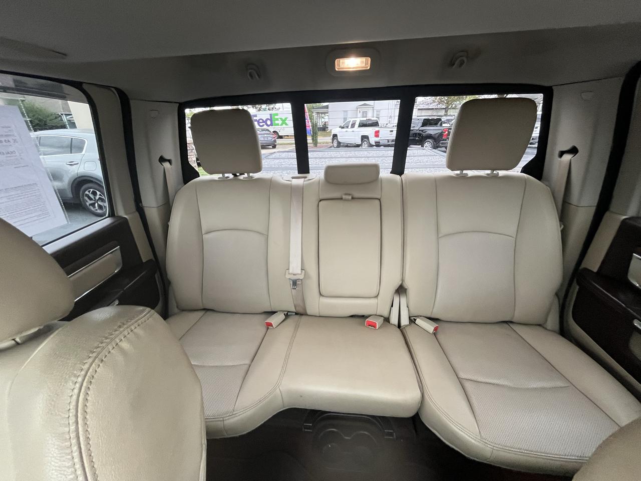 RAM 1500 Laramie 4x4 Crew Cab 5'7" Box 2017