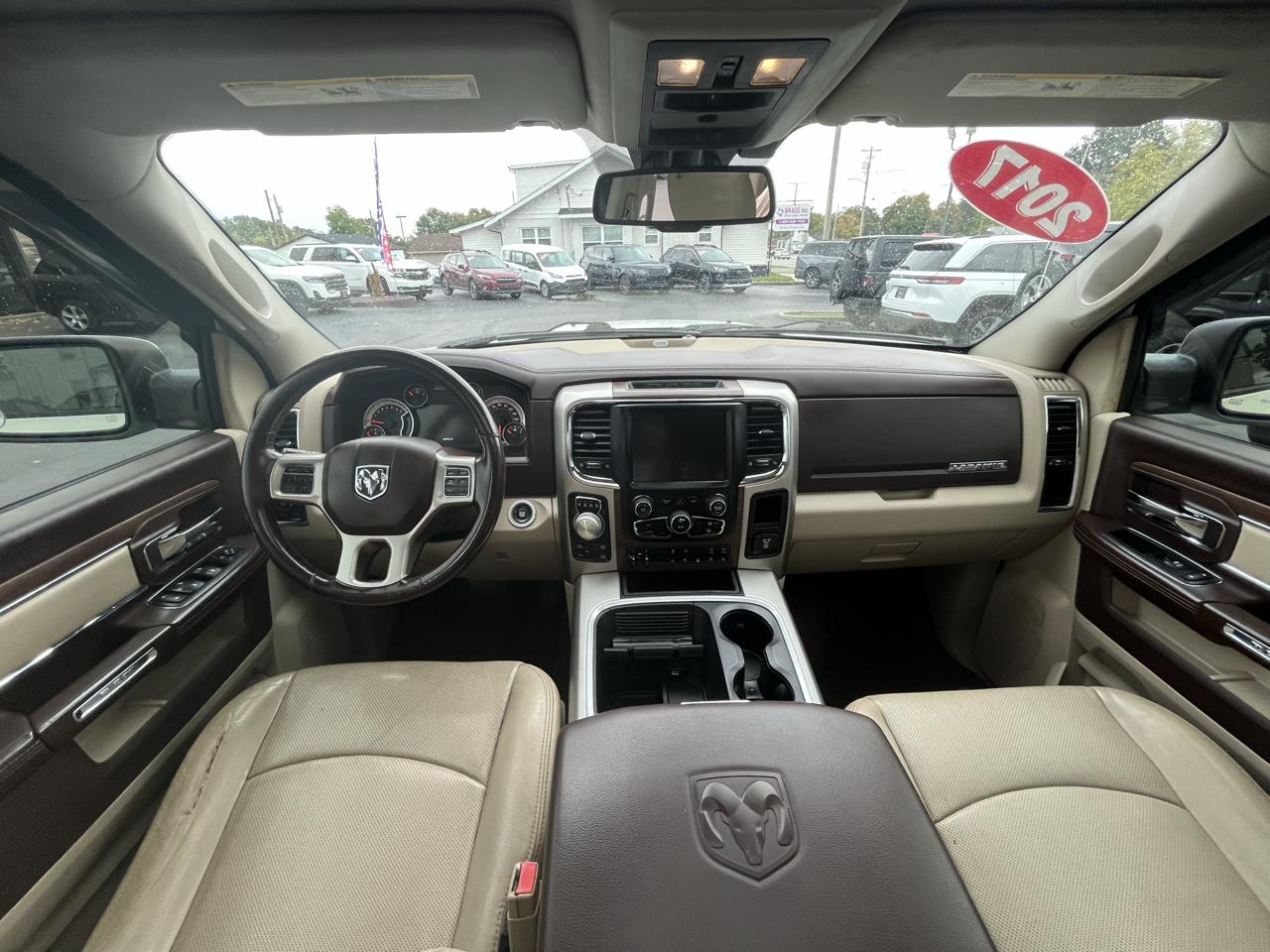 RAM 1500 Laramie 4x4 Crew Cab 5'7" Box 2017