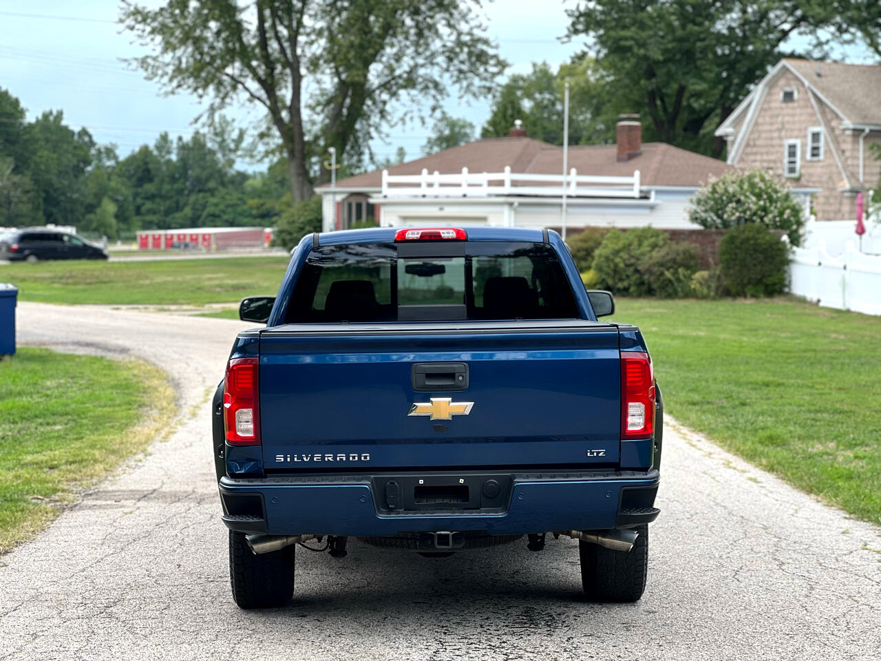Chevrolet Silverado 1500 LTZ Double Cab Short Box 4WD 2017 Chevrolet Silverado 1500 LTZ Double Cab Short Box 4WD 2017