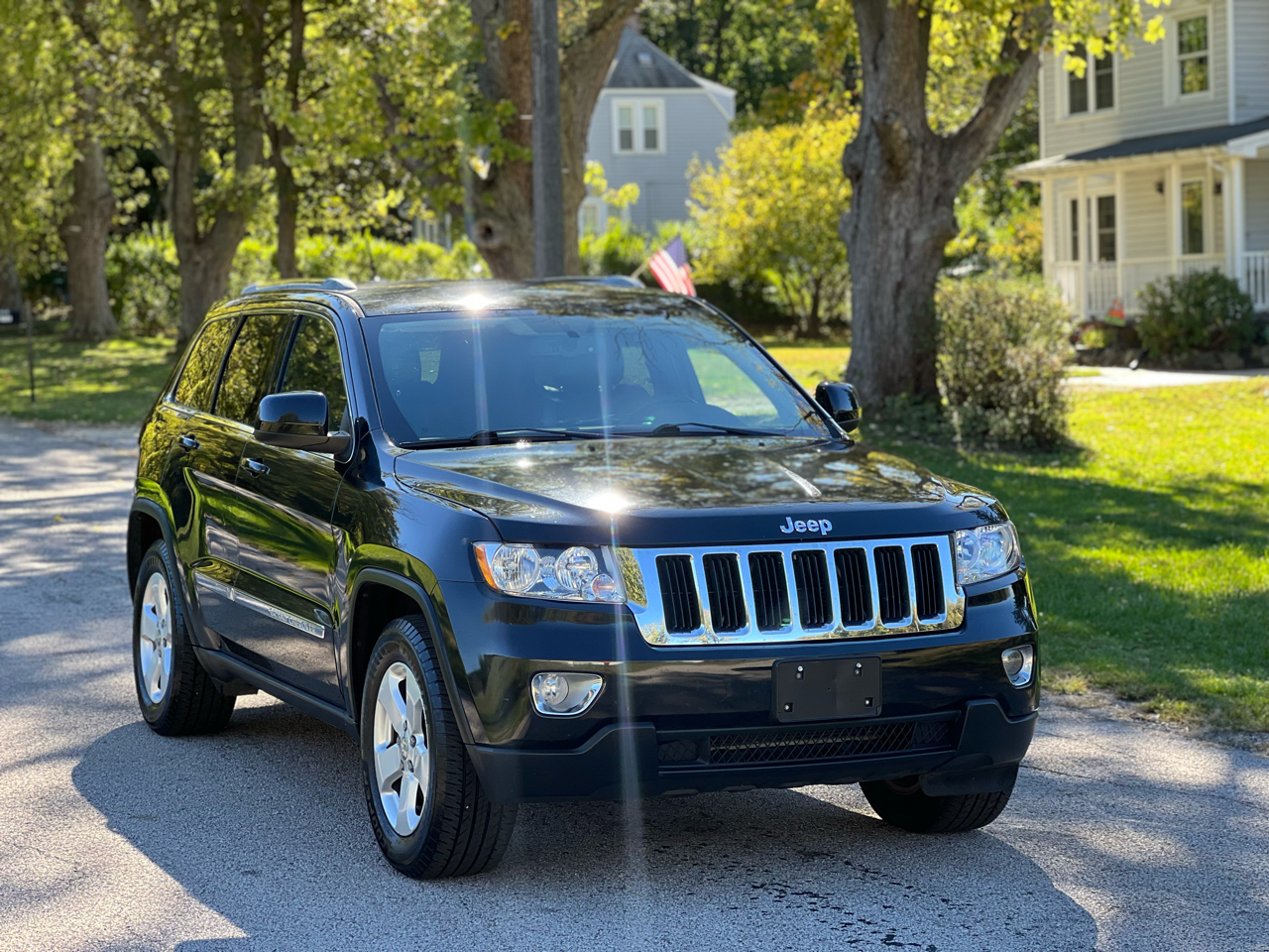 Jeep Grand Cherokee Laredo 4WD 2012 Jeep Grand Cherokee Laredo 4WD 2012