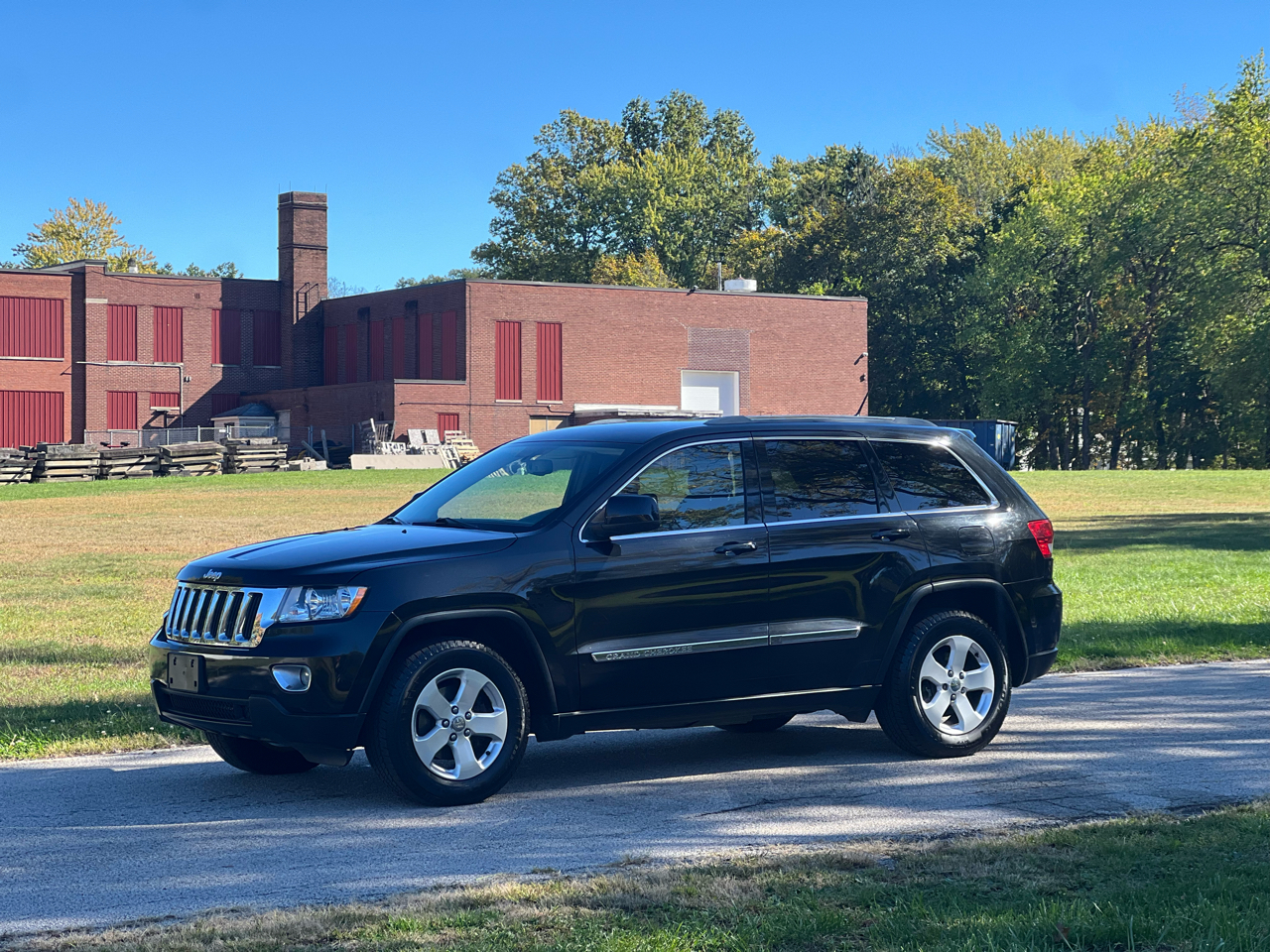 Jeep Grand Cherokee Laredo 4WD 2012 Jeep Grand Cherokee Laredo 4WD 2012