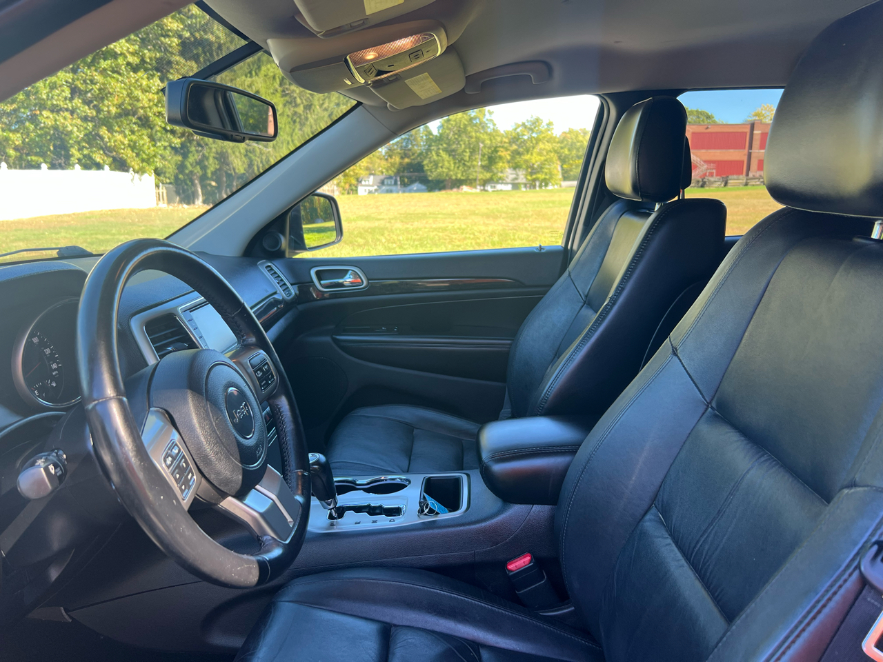 Jeep Grand Cherokee Laredo 4WD 2012 Jeep Grand Cherokee Laredo 4WD 2012