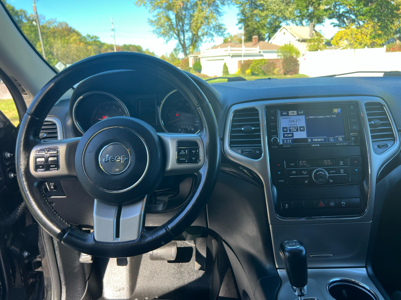 Jeep Grand Cherokee Laredo 4WD 2012 Jeep Grand Cherokee Laredo 4WD 2012