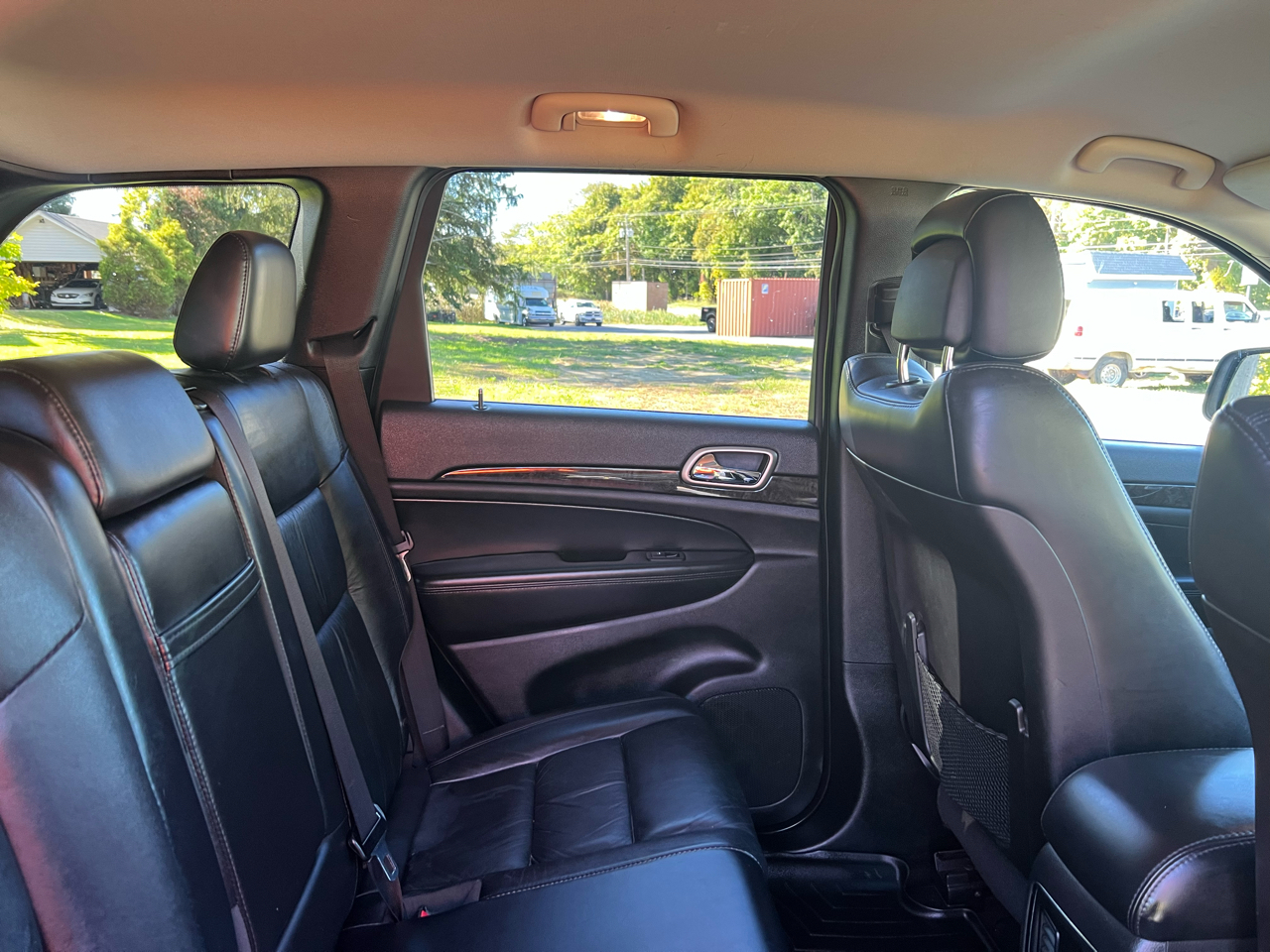 Jeep Grand Cherokee Laredo 4WD 2012 Jeep Grand Cherokee Laredo 4WD 2012