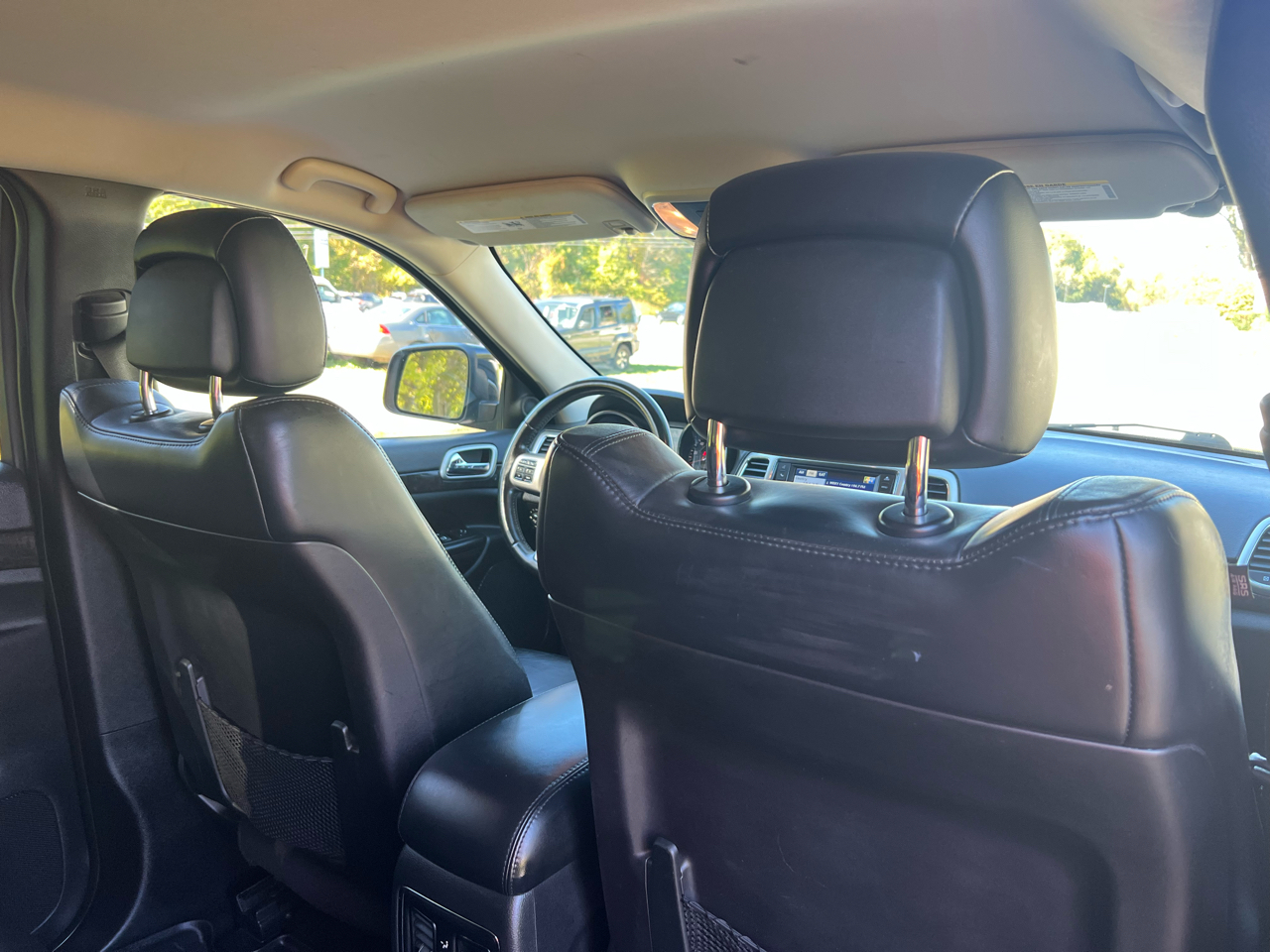 Jeep Grand Cherokee Laredo 4WD 2012 Jeep Grand Cherokee Laredo 4WD 2012