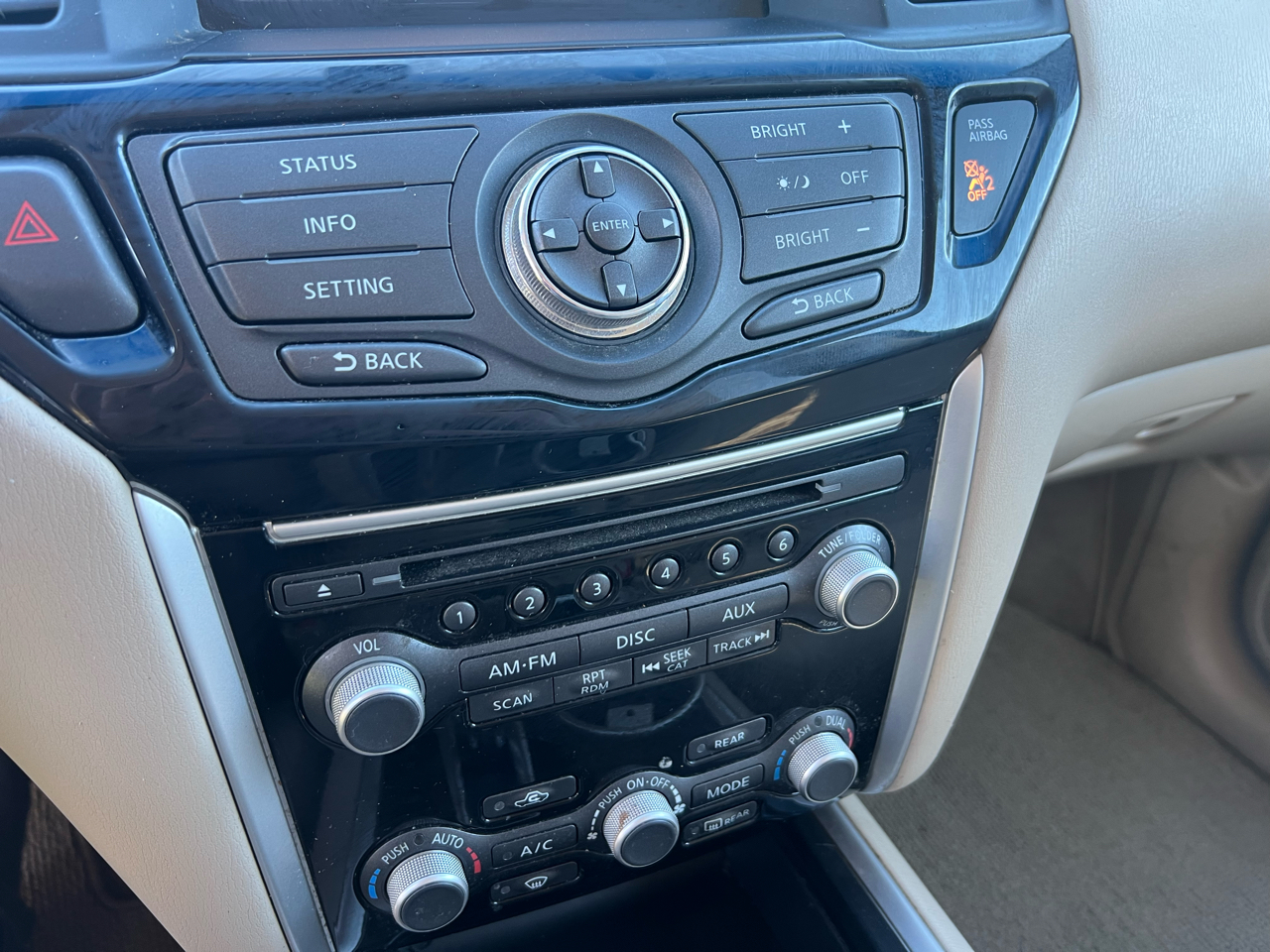 Nissan Pathfinder S 4WD 2013 Nissan Pathfinder S 4WD 2013