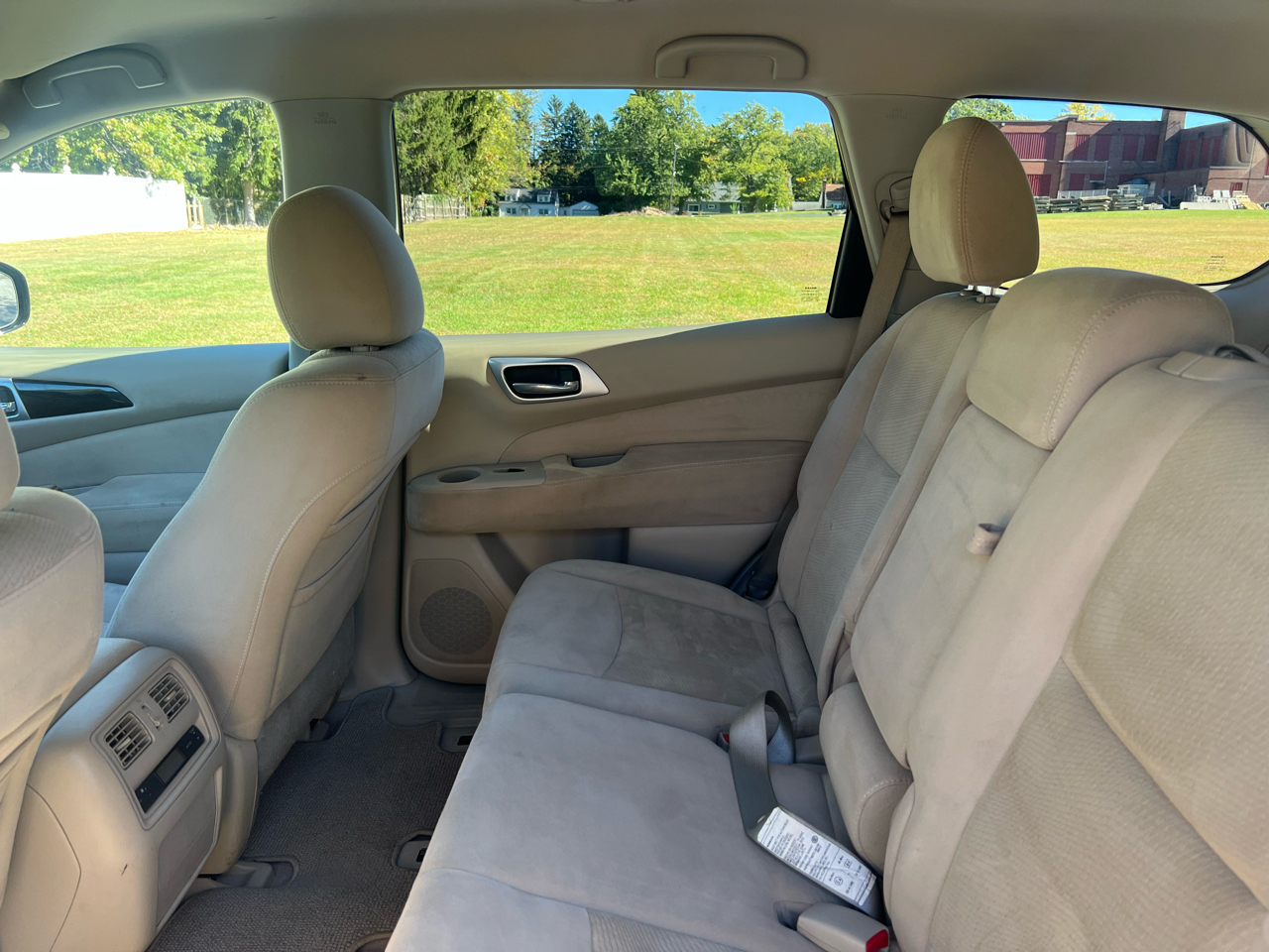 Nissan Pathfinder S 4WD 2013 Nissan Pathfinder S 4WD 2013