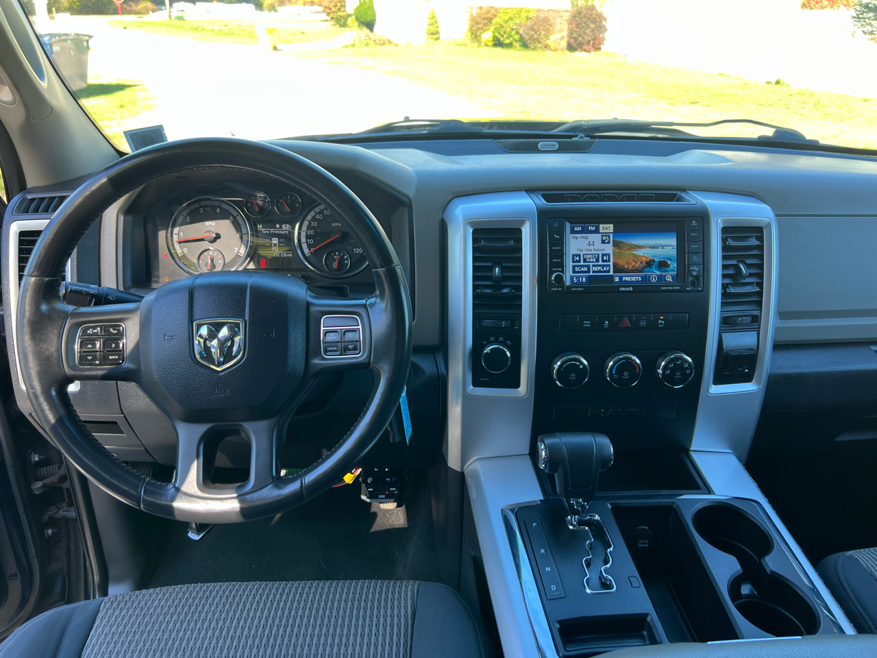 RAM 1500 SLT Quad Cab 4WD 2012 RAM 1500 SLT Quad Cab 4WD 2012