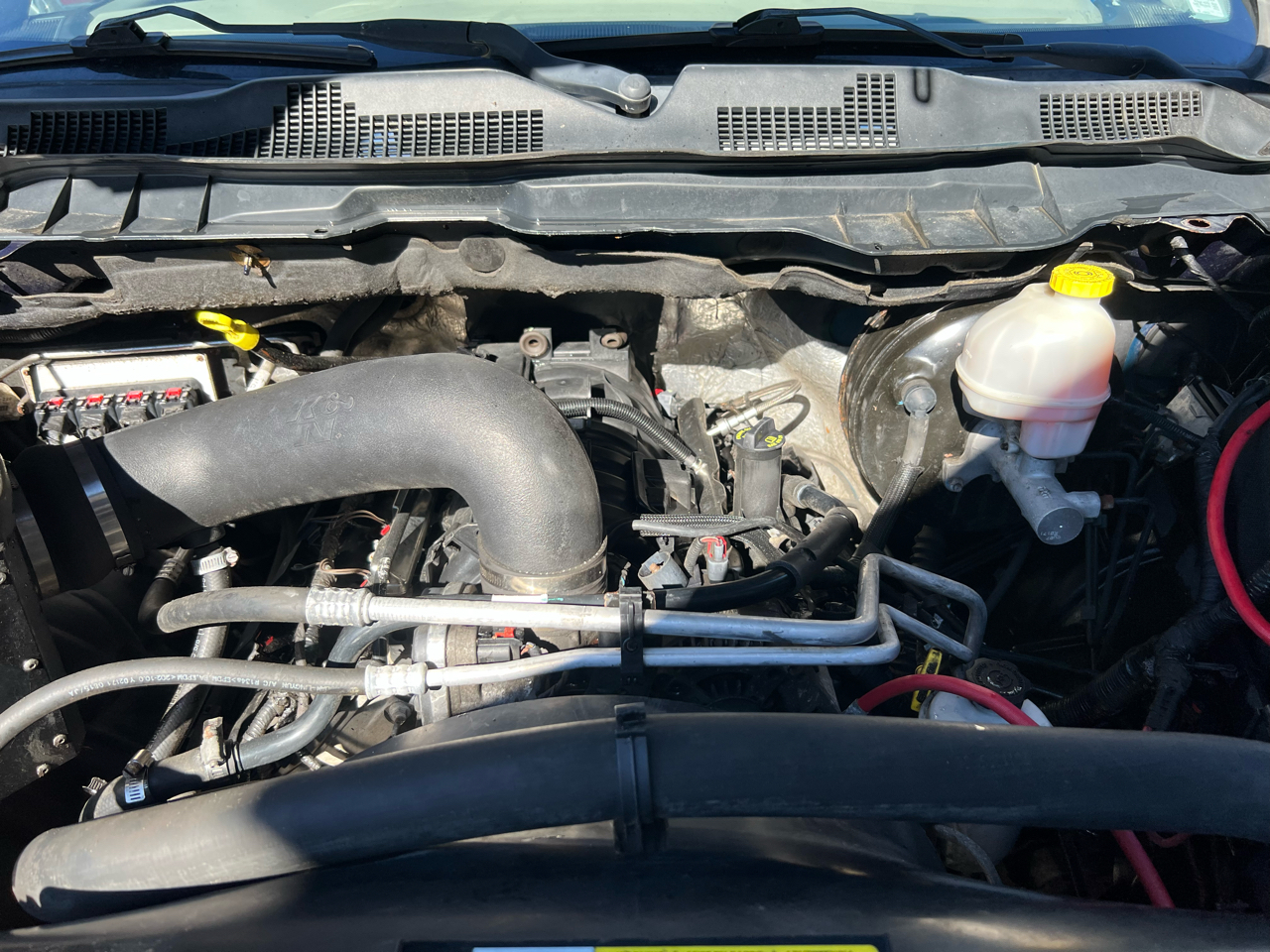 RAM 1500 SLT Quad Cab 4WD 2012 RAM 1500 SLT Quad Cab 4WD 2012