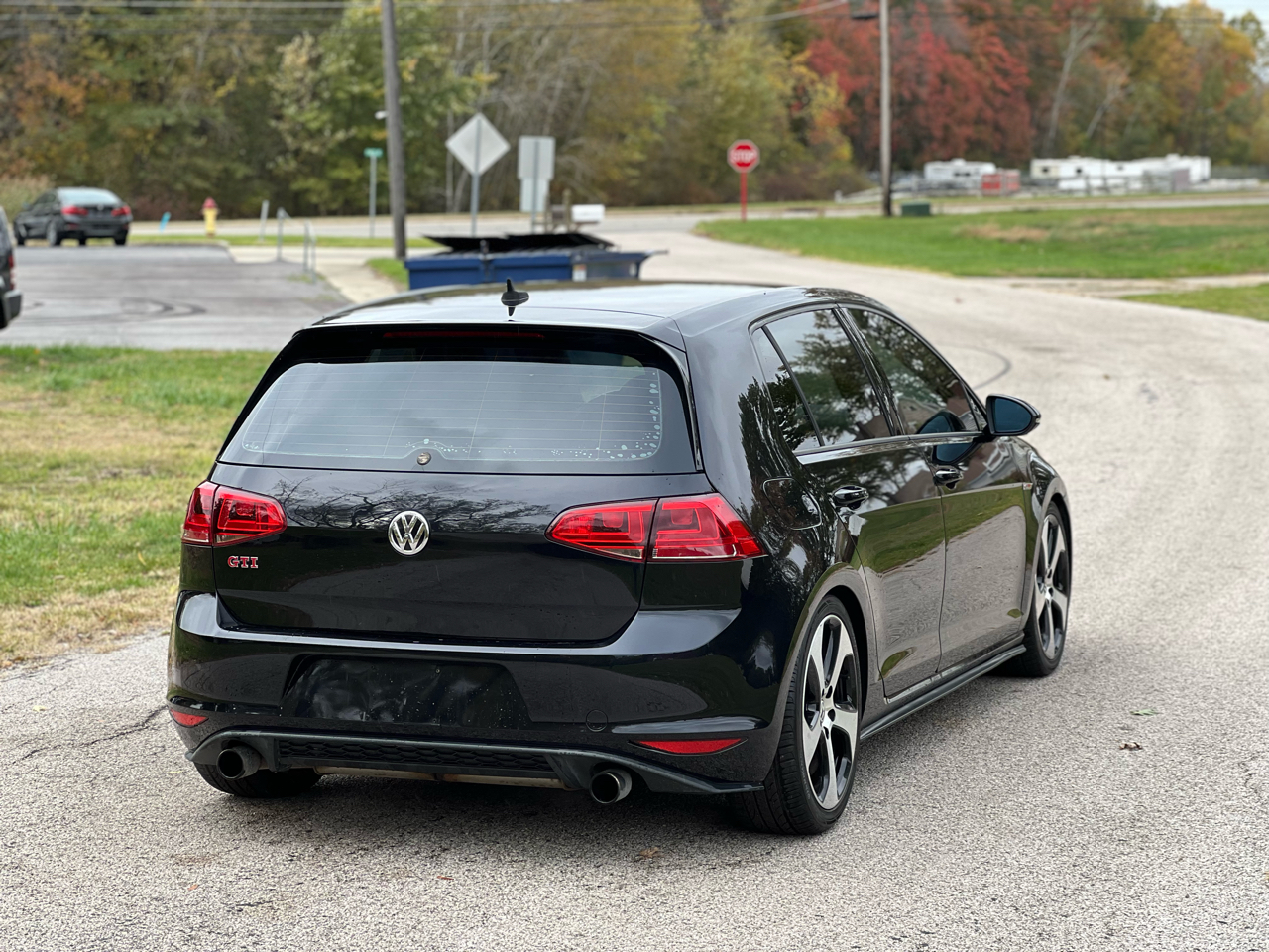 Volkswagen GTI S 6M 4-Door 2015 Volkswagen GTI S 6M 4-Door 2015