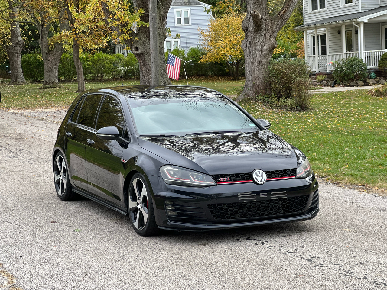 Volkswagen GTI S 6M 4-Door 2015 Volkswagen GTI S 6M 4-Door 2015