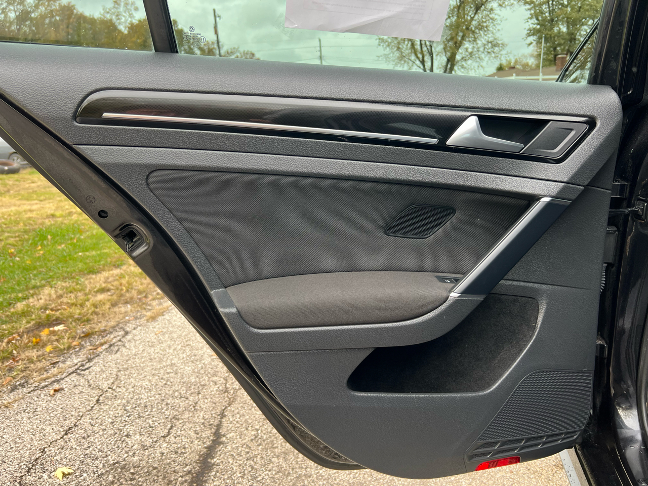 Volkswagen GTI S 6M 4-Door 2015 Volkswagen GTI S 6M 4-Door 2015