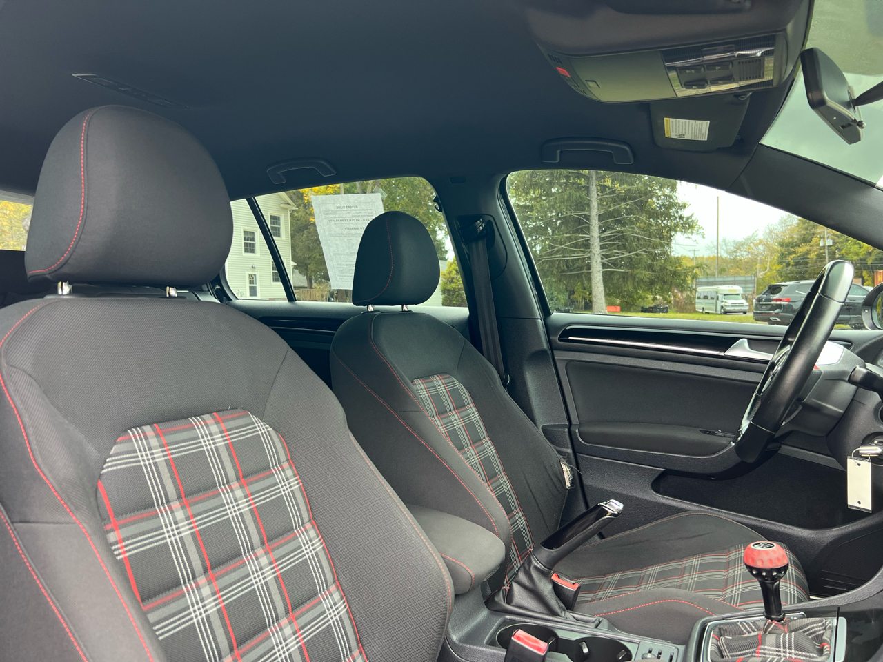 Volkswagen GTI S 6M 4-Door 2015 Volkswagen GTI S 6M 4-Door 2015