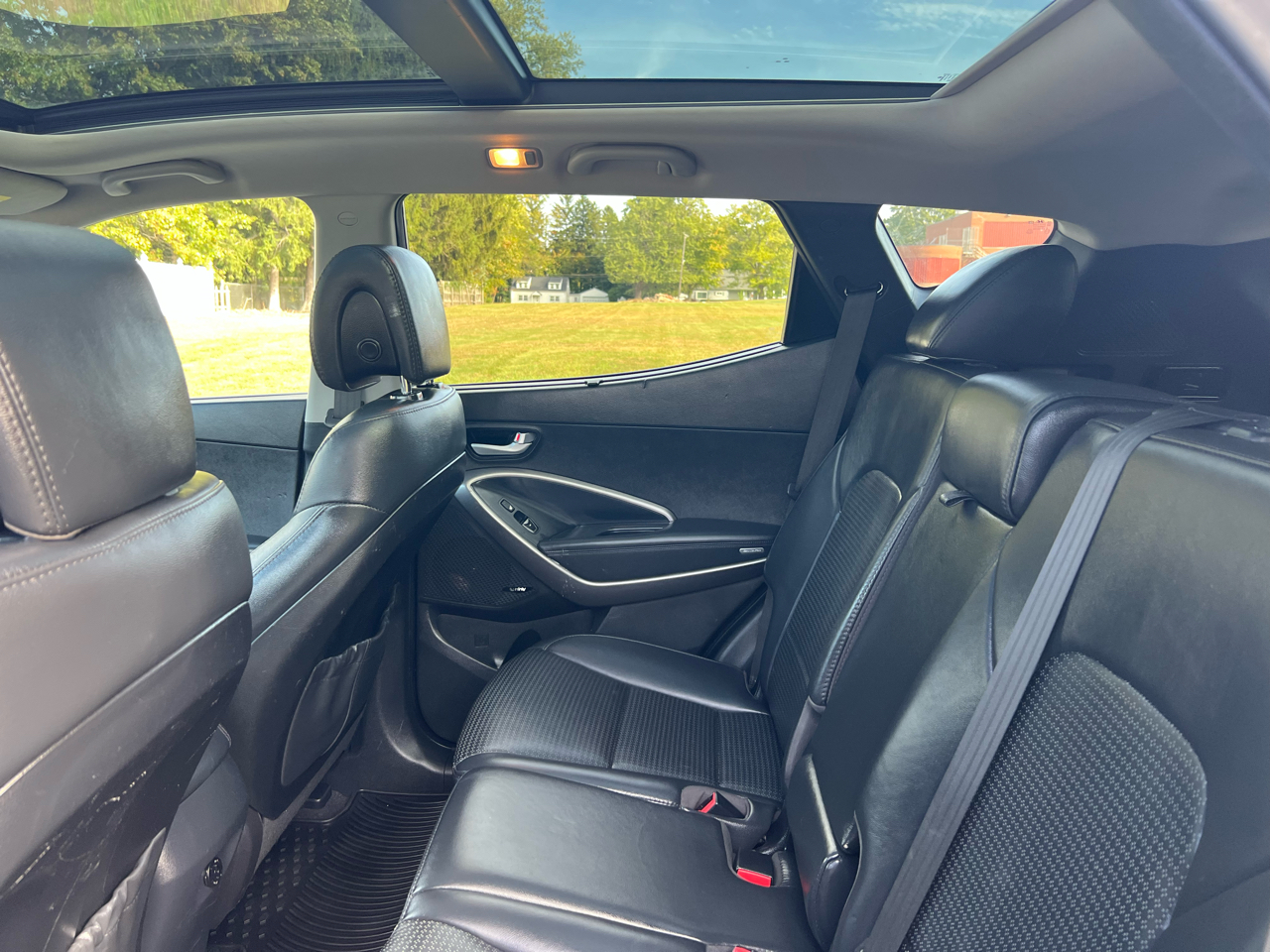 Hyundai Santa Fe Sport 2.0T FWD 2015 Hyundai Santa Fe Sport 2.0T FWD 2015