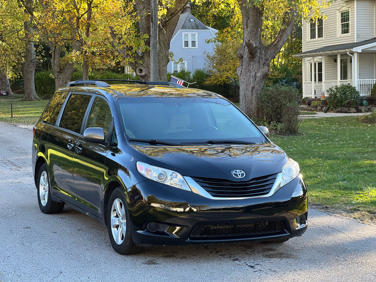 Toyota Sienna LE FWD 8-Passenger V6 2015 Toyota Sienna LE FWD 8-Passenger V6 2015