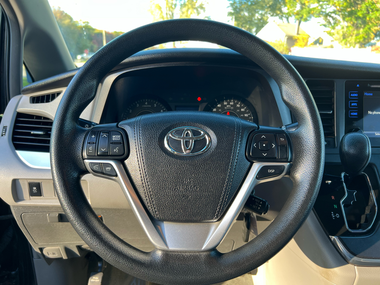 Toyota Sienna LE FWD 8-Passenger V6 2015 Toyota Sienna LE FWD 8-Passenger V6 2015