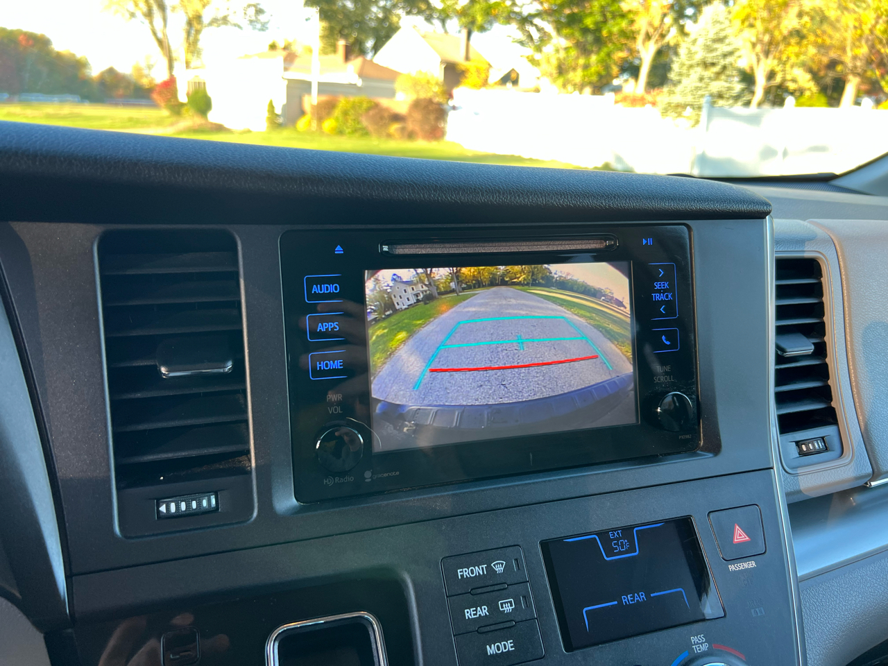 Toyota Sienna LE FWD 8-Passenger V6 2015 Toyota Sienna LE FWD 8-Passenger V6 2015