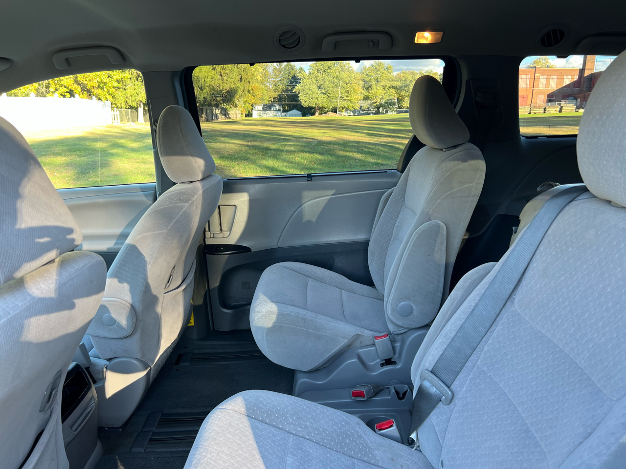 Toyota Sienna LE FWD 8-Passenger V6 2015 Toyota Sienna LE FWD 8-Passenger V6 2015