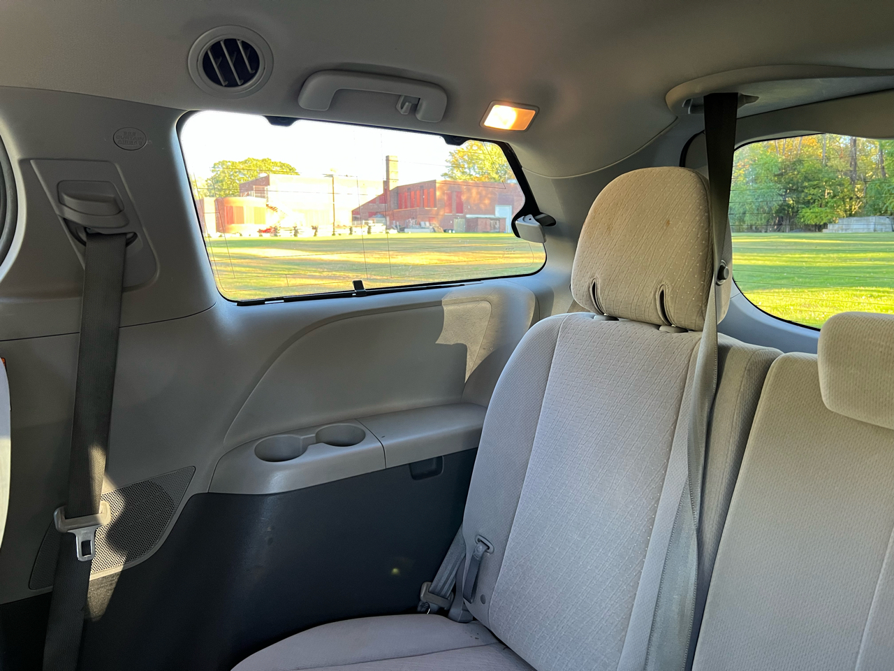 Toyota Sienna LE FWD 8-Passenger V6 2015 Toyota Sienna LE FWD 8-Passenger V6 2015