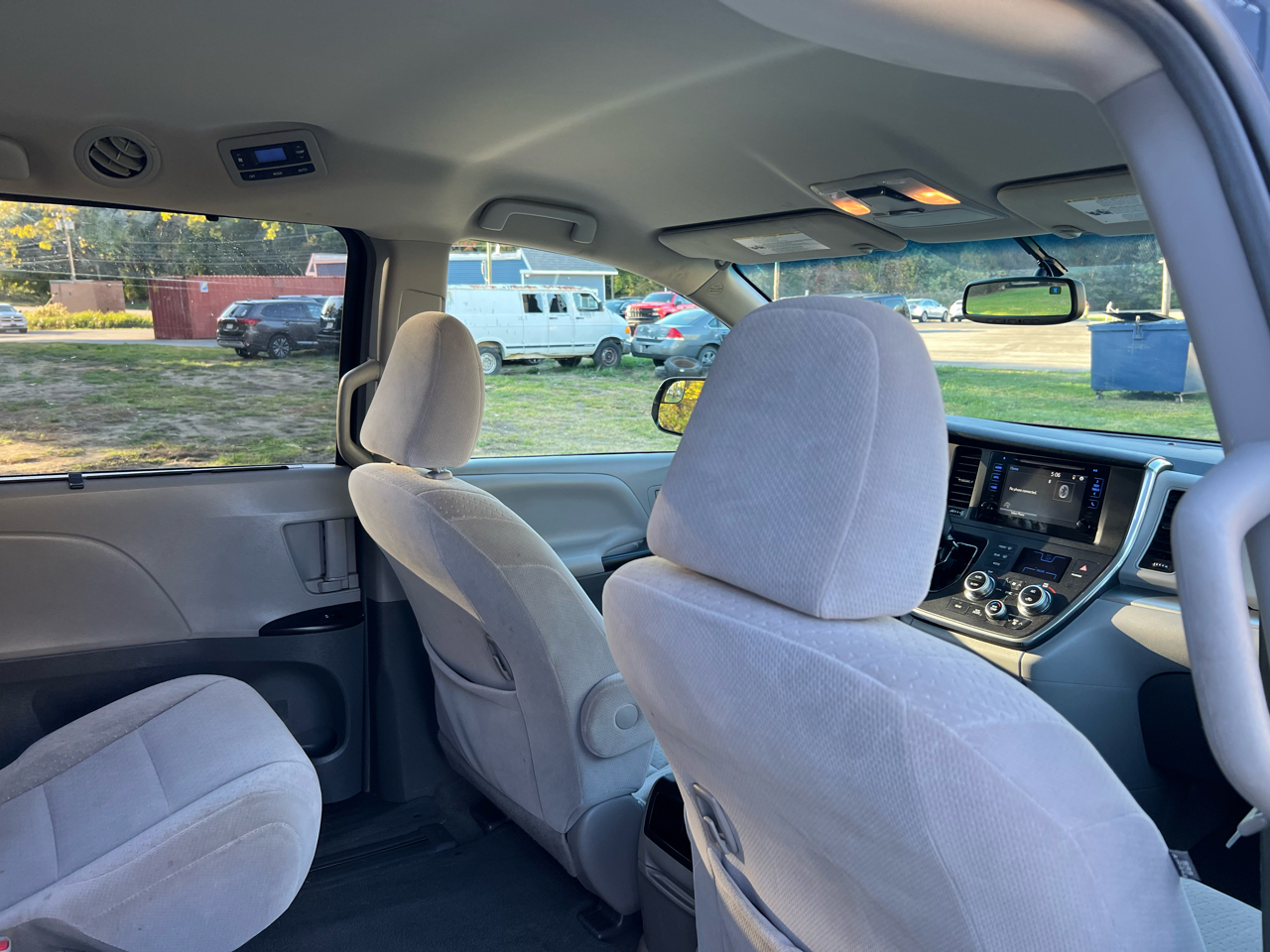 Toyota Sienna LE FWD 8-Passenger V6 2015 Toyota Sienna LE FWD 8-Passenger V6 2015