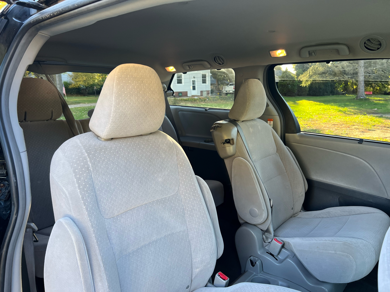 Toyota Sienna LE FWD 8-Passenger V6 2015 Toyota Sienna LE FWD 8-Passenger V6 2015