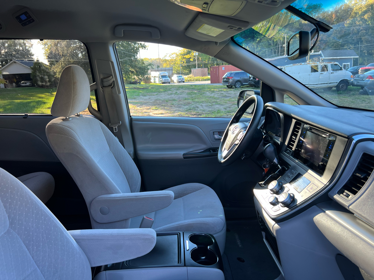 Toyota Sienna LE FWD 8-Passenger V6 2015 Toyota Sienna LE FWD 8-Passenger V6 2015