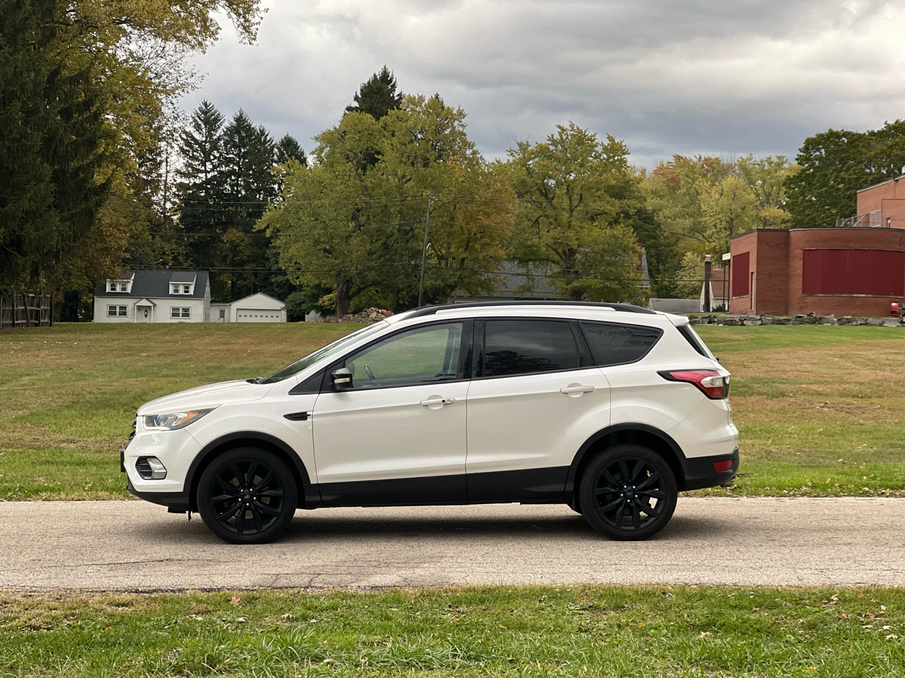 Ford Escape Titanium 4WD 2017 Ford Escape Titanium 4WD 2017