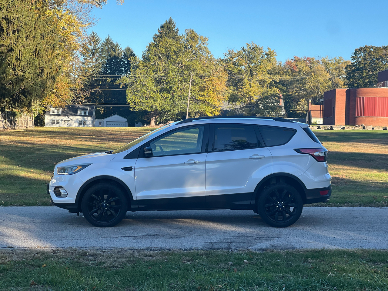 Ford Escape Titanium 4WD 2017 Ford Escape Titanium 4WD 2017