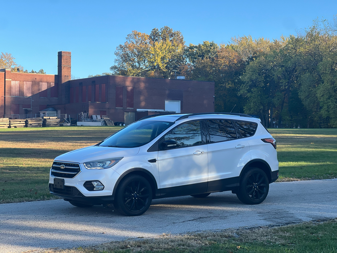 Ford Escape Titanium 4WD 2017 Ford Escape Titanium 4WD 2017