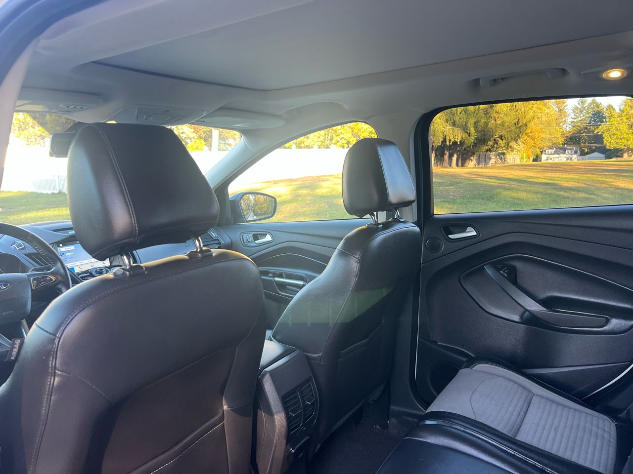 Ford Escape Titanium 4WD 2017 Ford Escape Titanium 4WD 2017