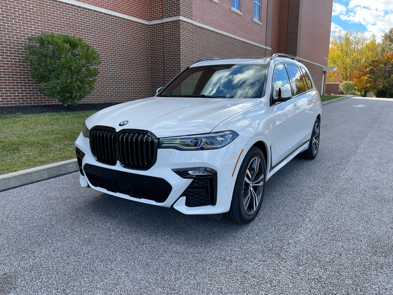 2021 BMW X7 M50I