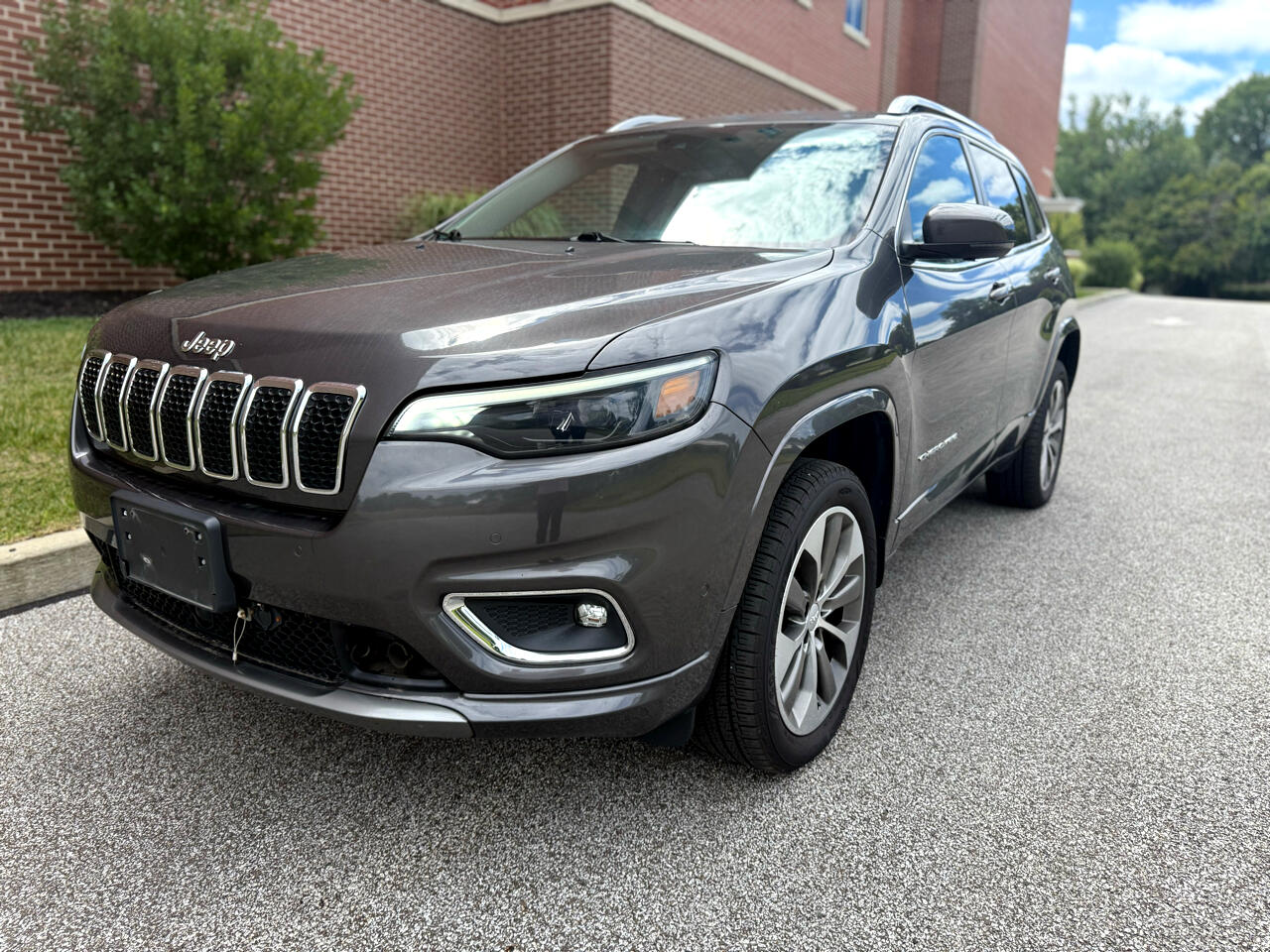 2019 Jeep Cherokee Overland photo 3