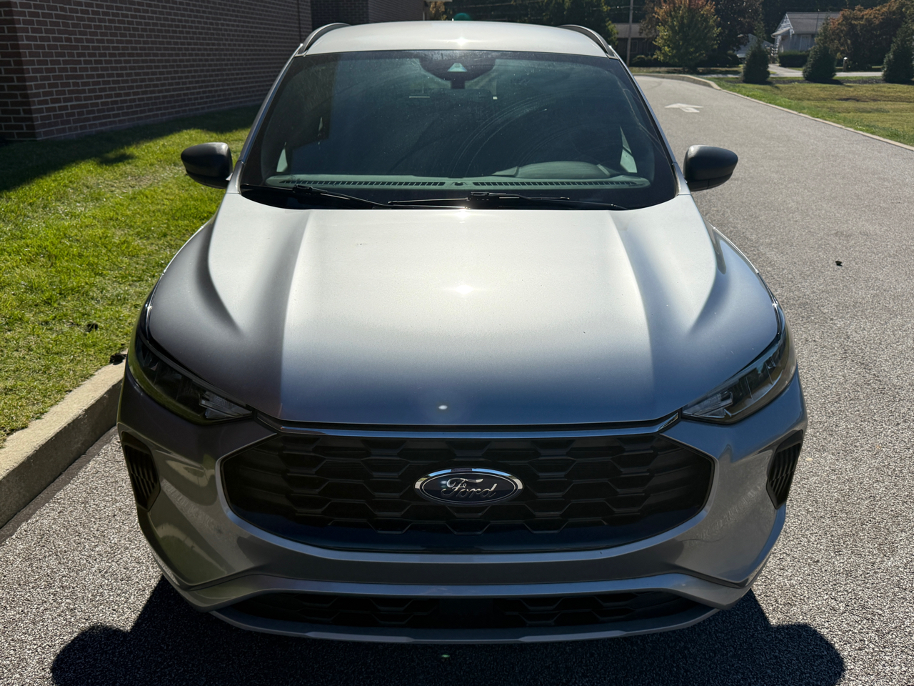 2023 Ford Escape ST-Line photo 2