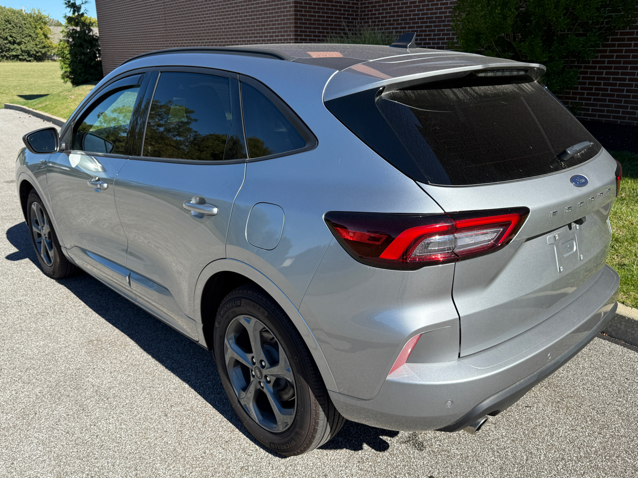 2023 Ford Escape ST-Line photo 3
