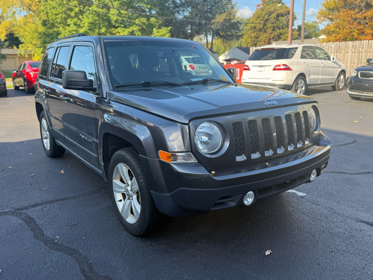 2014 Jeep Patriot Latitude photo 2