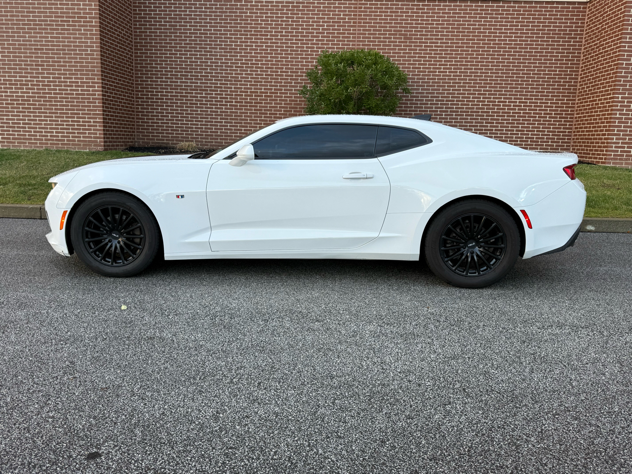 Chevrolet Camaro  2016 Chevrolet Camaro  2016